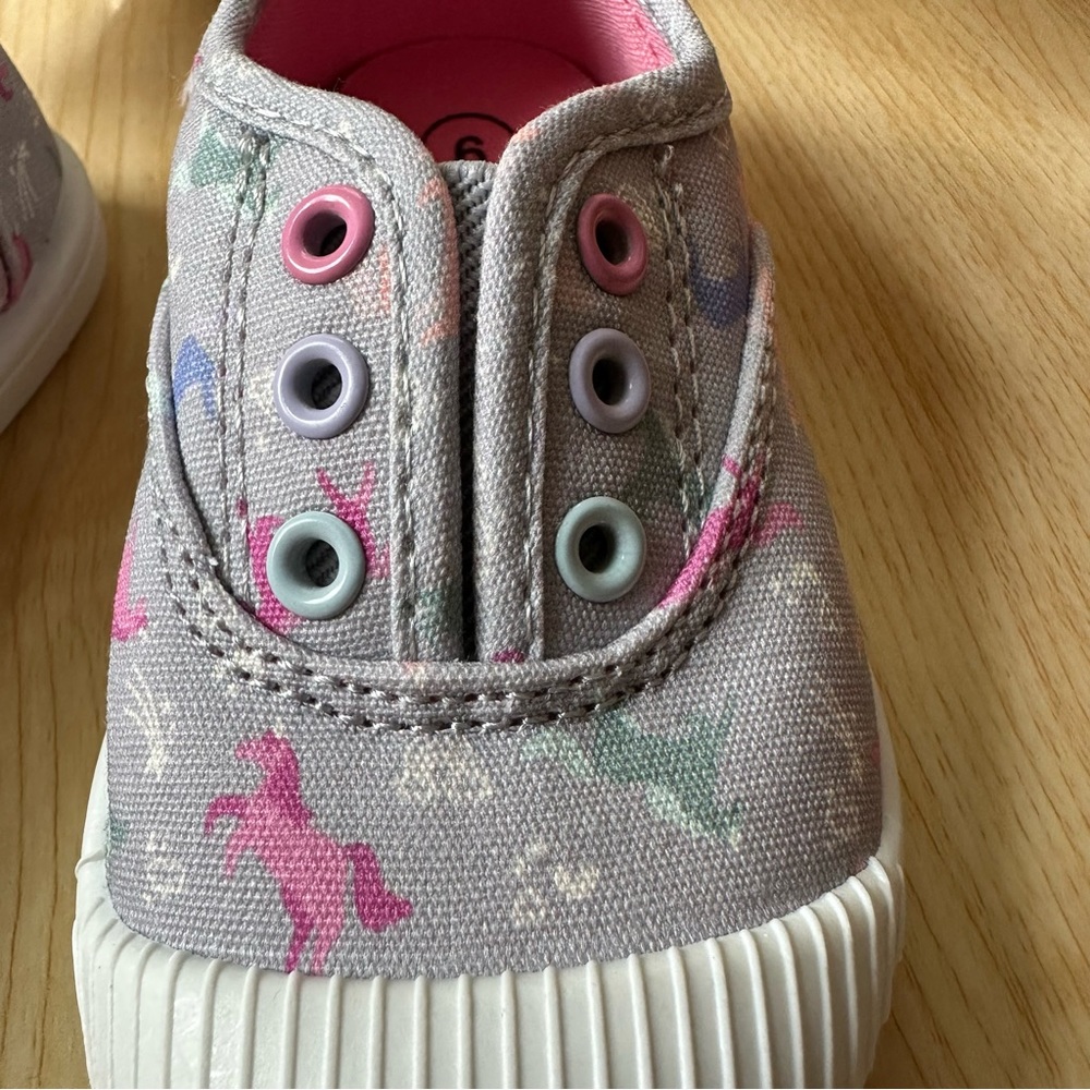 Cat & Jack Rory Unicorn Slip On Sneakers in Gray/Pink - Girls Size 6 NWT, Target - Picture 8 of 16